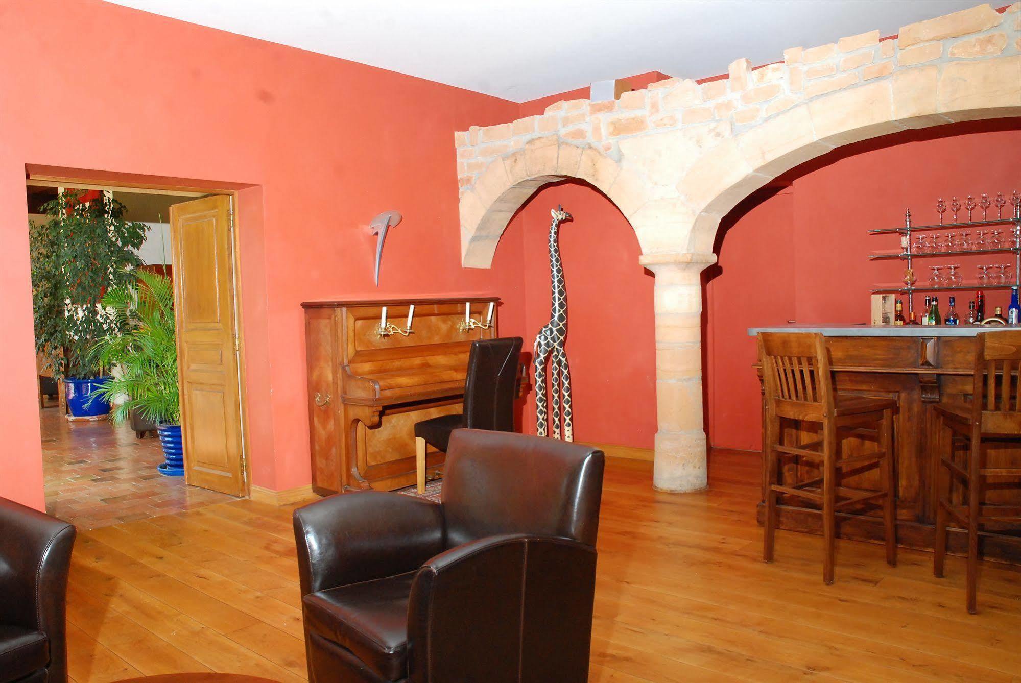 Demeures Et Chateaux L'Abbaye Caladoise - Anciennement Hostellerie Ferme Du Poulet Villefranche-sur-Saone Ngoại thất bức ảnh