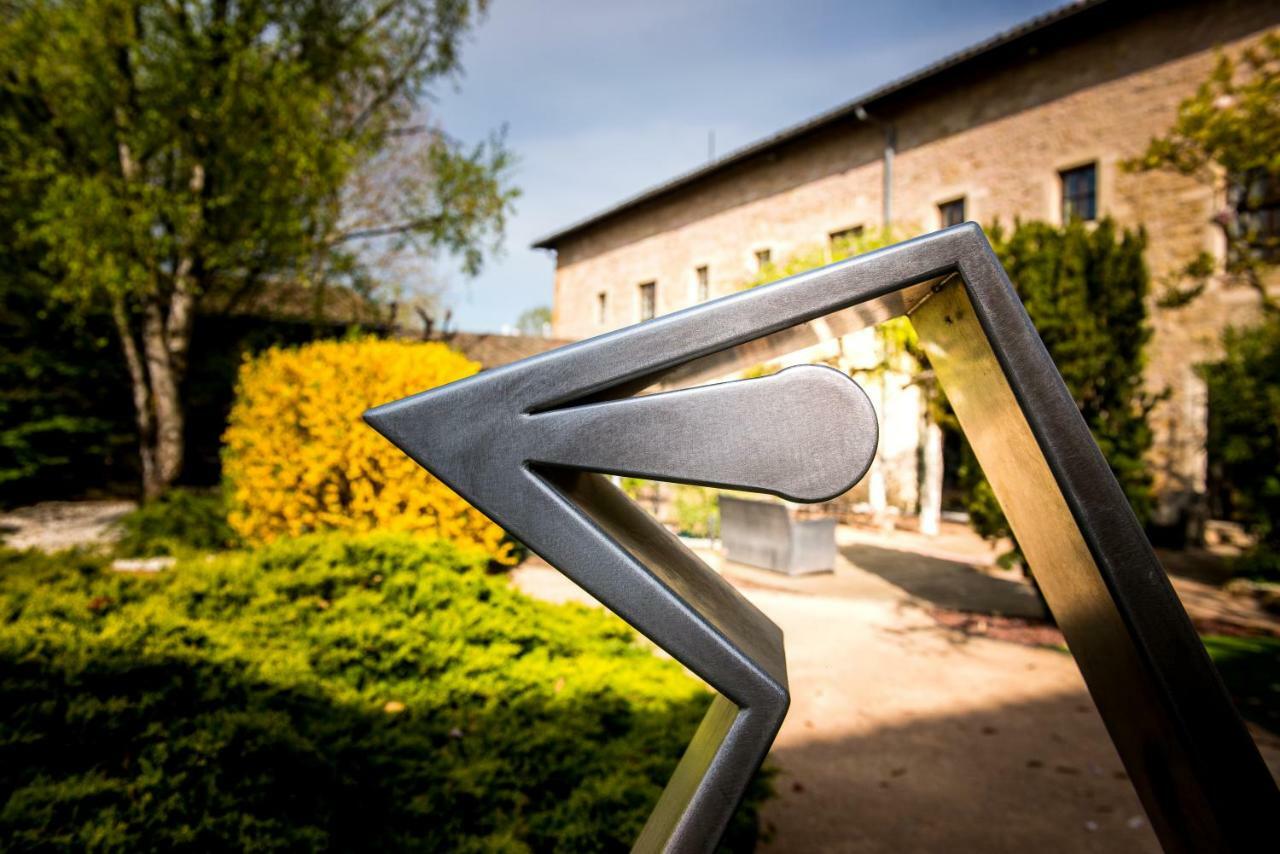 Demeures Et Chateaux L'Abbaye Caladoise - Anciennement Hostellerie Ferme Du Poulet Villefranche-sur-Saone Ngoại thất bức ảnh